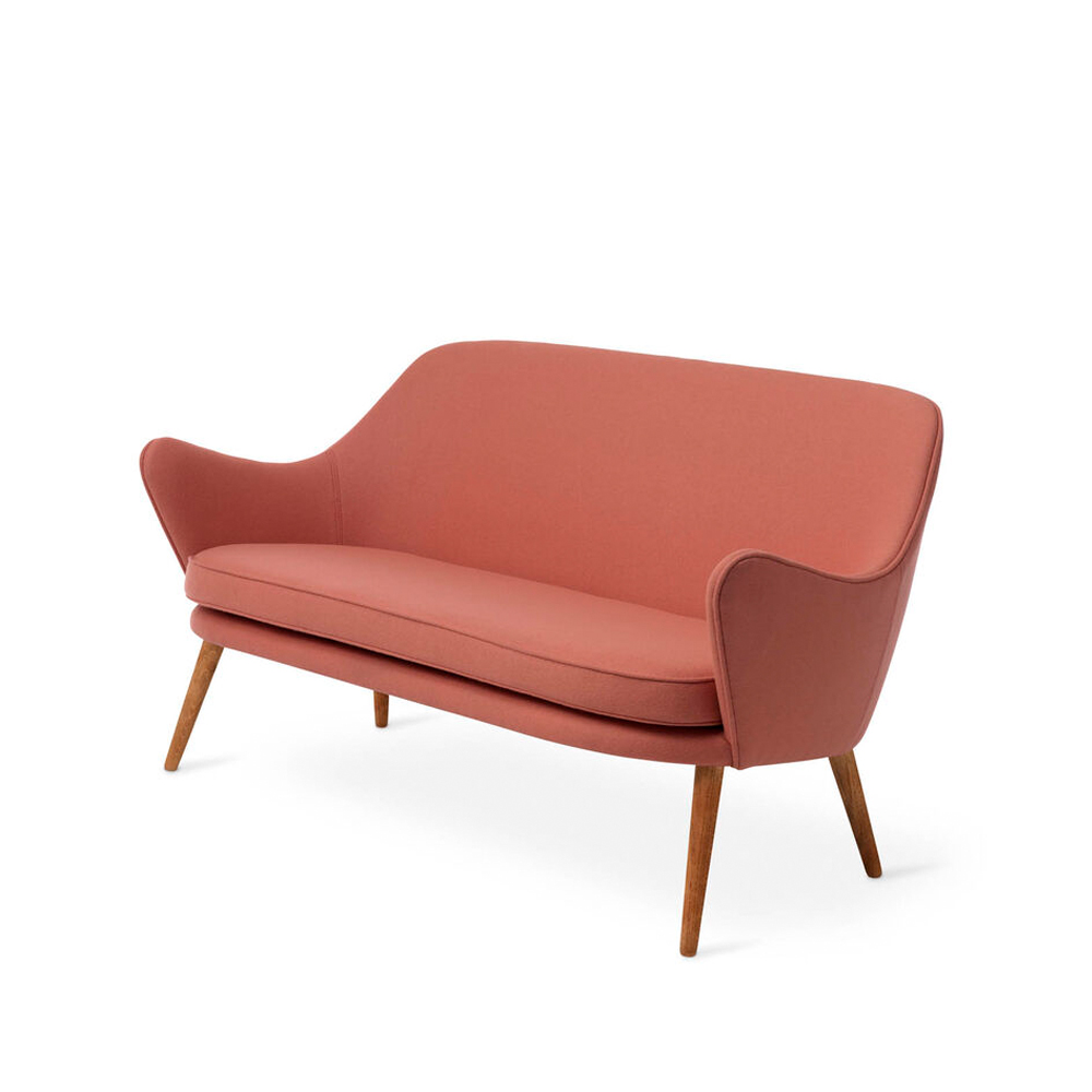 Sofá Dwell 2 plazas tela hero 511 blush, patas de roble ahumado