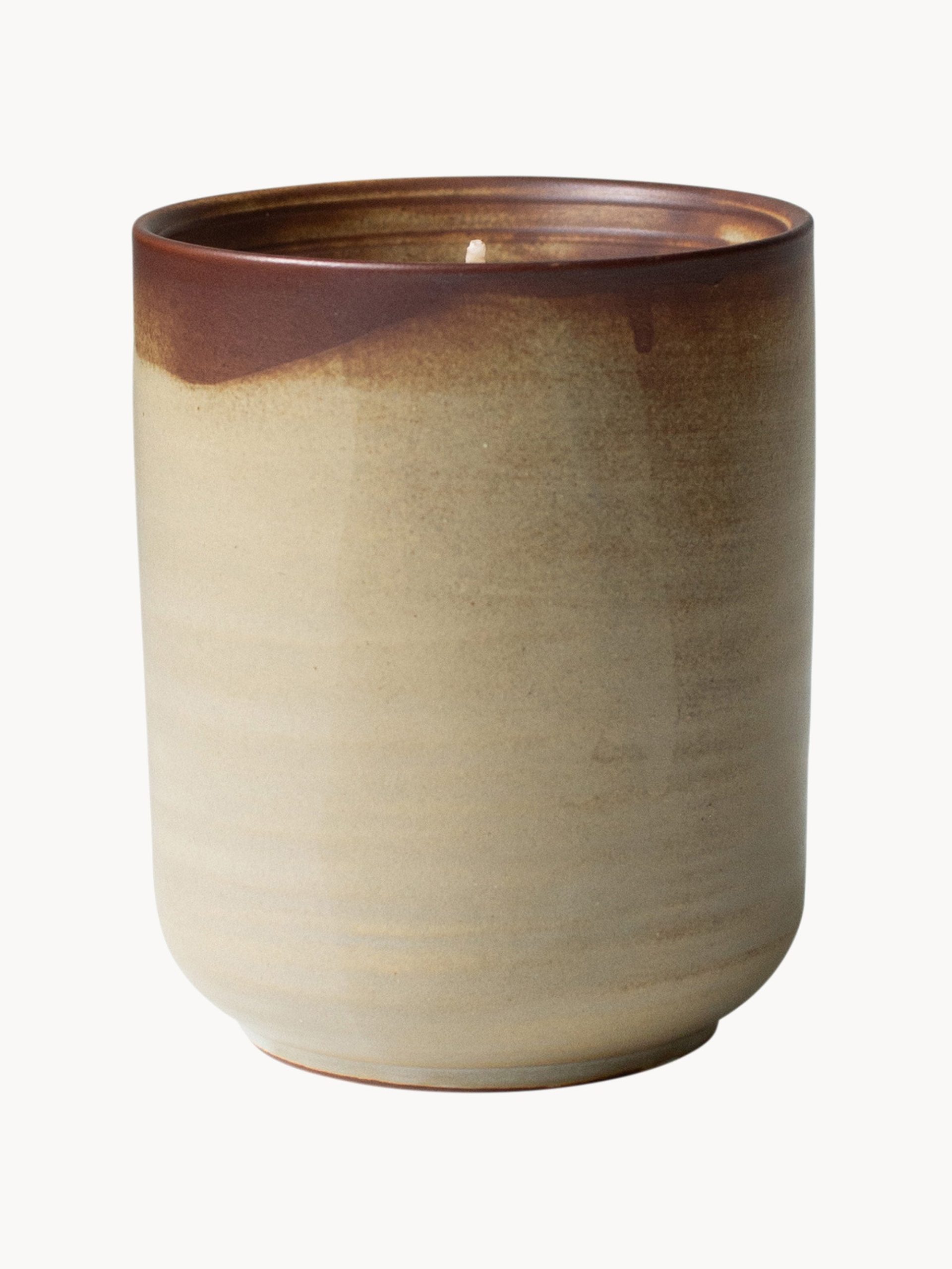 Vela perfumada de cerámica Burn (moras y canela cálida)