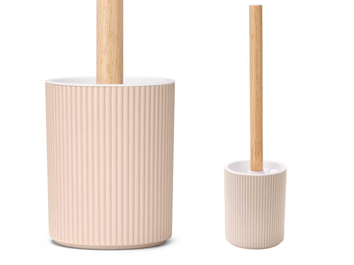 Berilo Escobillero de Baño con Diseño de Rayas y Detalles de Bambú, Fabricado en Plástico PP, Tono Beige, Medidas 10x35.5x10 cm (12 Unidades)